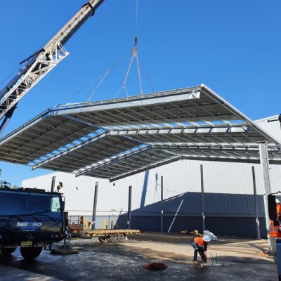 freestanding-awning-crane-lift-scaled